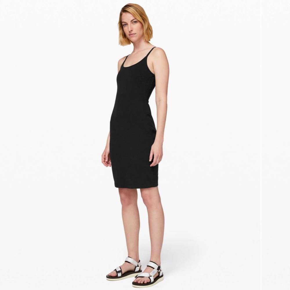 Lululemon inner glow dress size 8 NWT